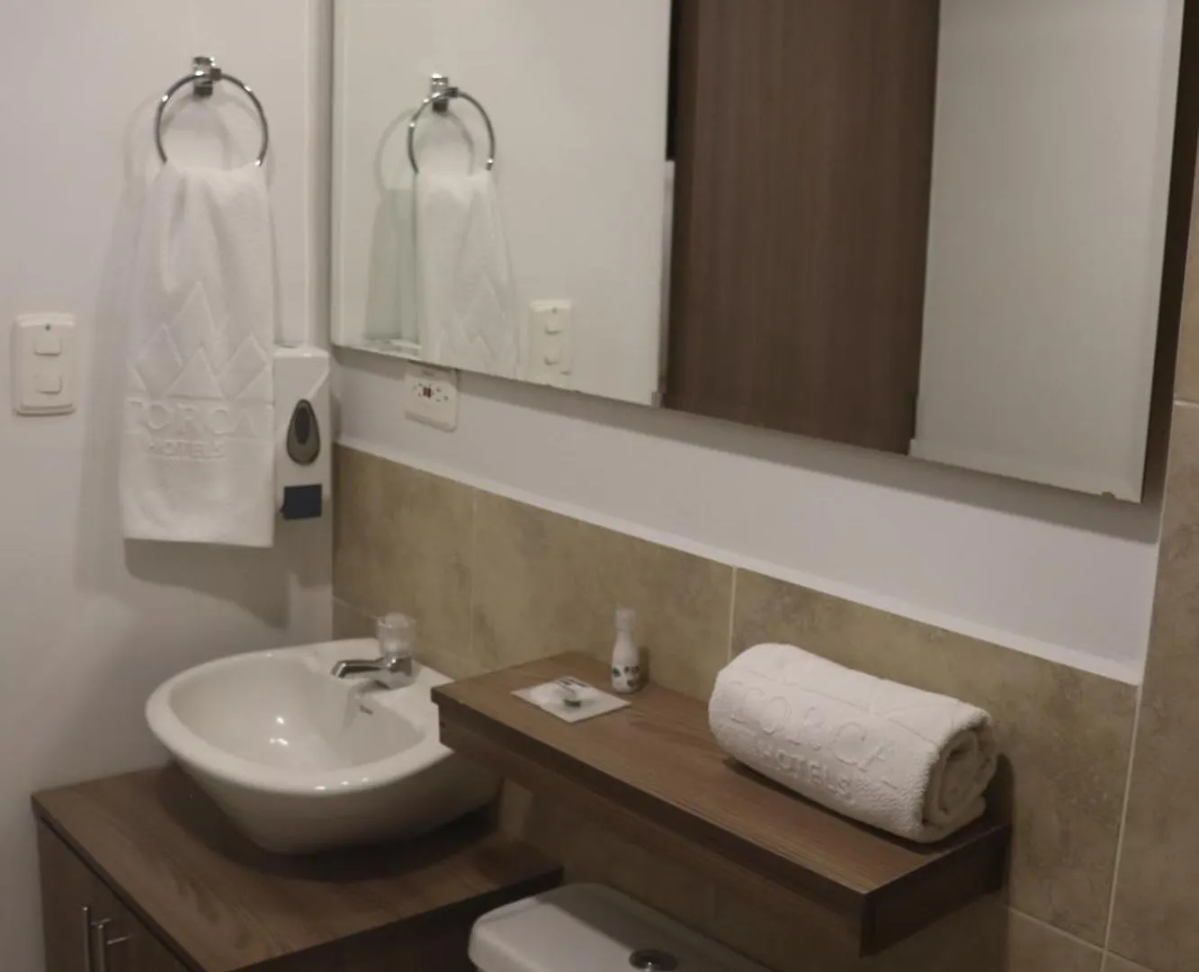 ****  Torca Hotel Cali Colombie